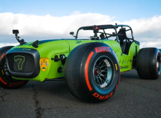 Ever wondered how F1 tyres would work on a Caterham?
