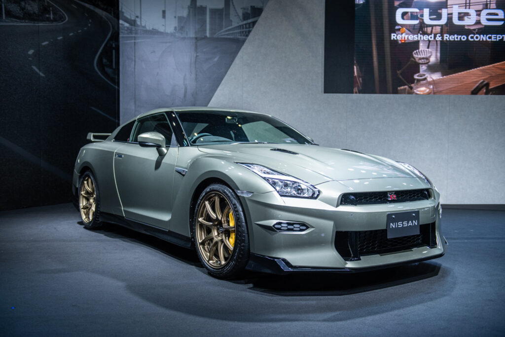 Dunlop Sport Maxx - Tyres Designed For The Nissan GT-R - Asia's ...