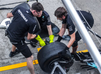Pirelli Encouraged By Blanket-free Formula 1 Tyre Test